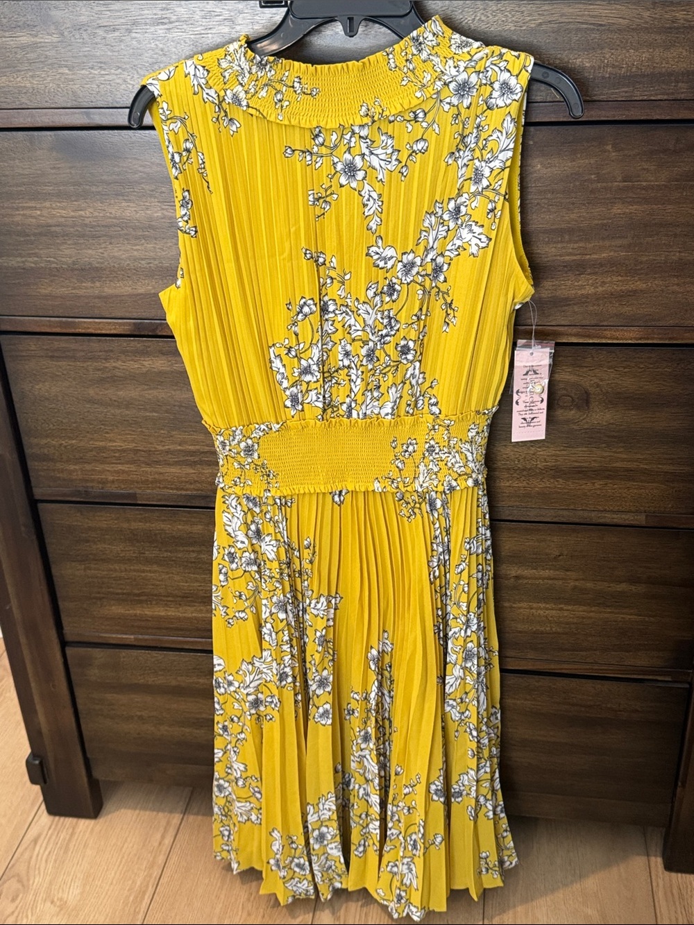 Nanette Lepore Yellow Floral Pleated Sleeveless Dress